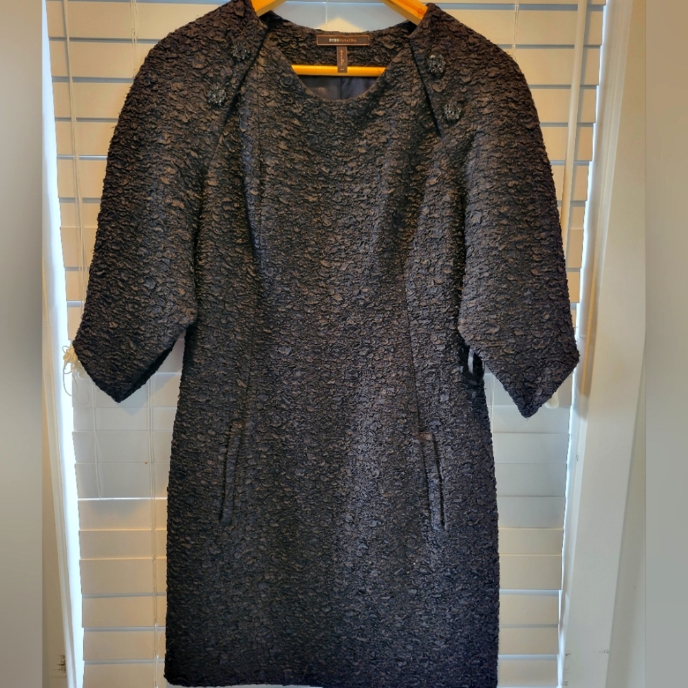 BCBG MAX AZRIA TEXTURED PATTERN DRESS